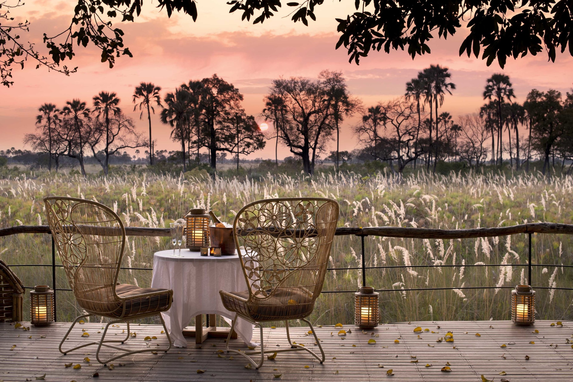 Aussicht von der Terrasse der andBeyond Sandibe Okavango Safari Lodge