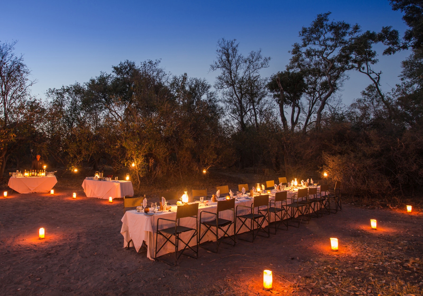 Abendessen unter freiem Himmel im Machaba Camp