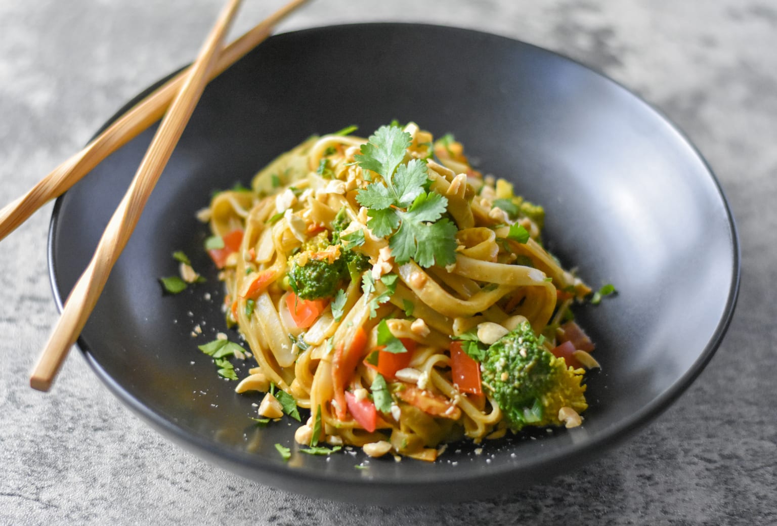 Thai Noodles with Curry Peanut Sauce