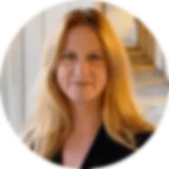 Headshot of Julia Fryk, Data Architect / Engineer with Waterstone Mortgage