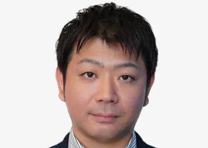 Head shot image of Kazutaka Yorozu