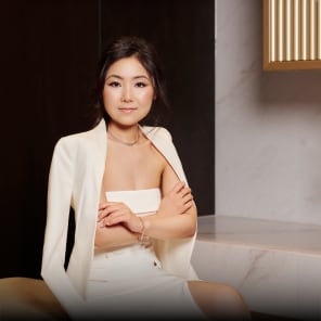 Connect with Elva Li Elva Li