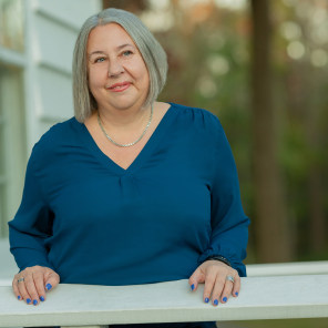 Connect with Jennifer Urezzio Jennifer Urezzio