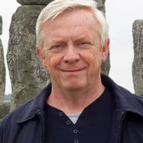 Alastair McLoughlin 