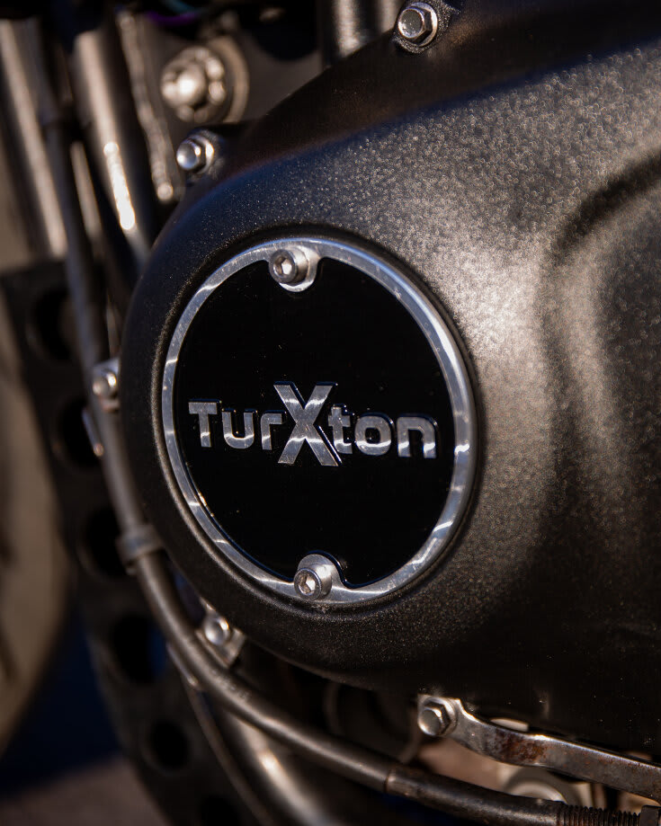 triumph thruxton 1200r cafe racer tamarit turXton