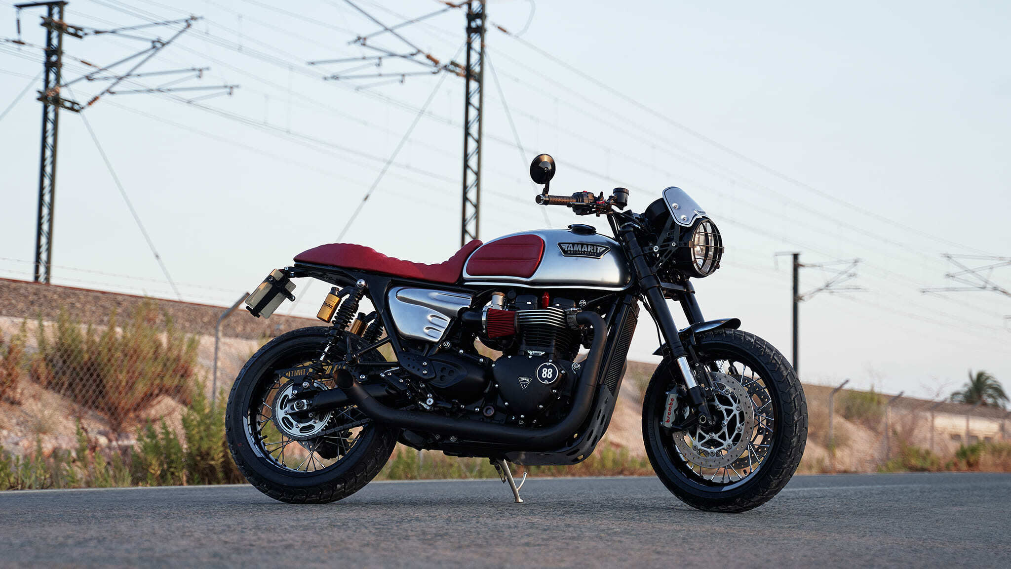 triumph thruxton 1200R cafe racer tamarit arcadia