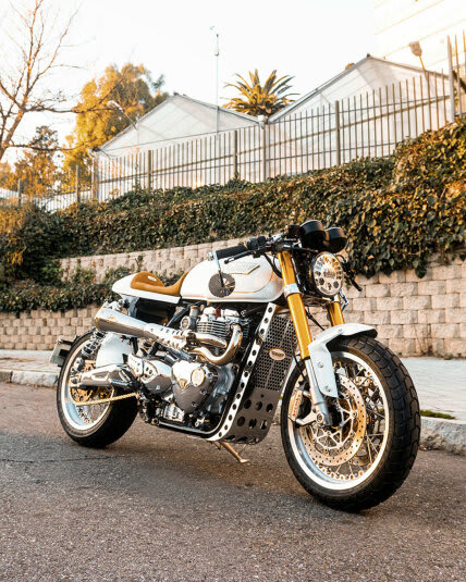 Tamarit 83 | A Cafe Racer on a Thruxton 1200 R engine, speed