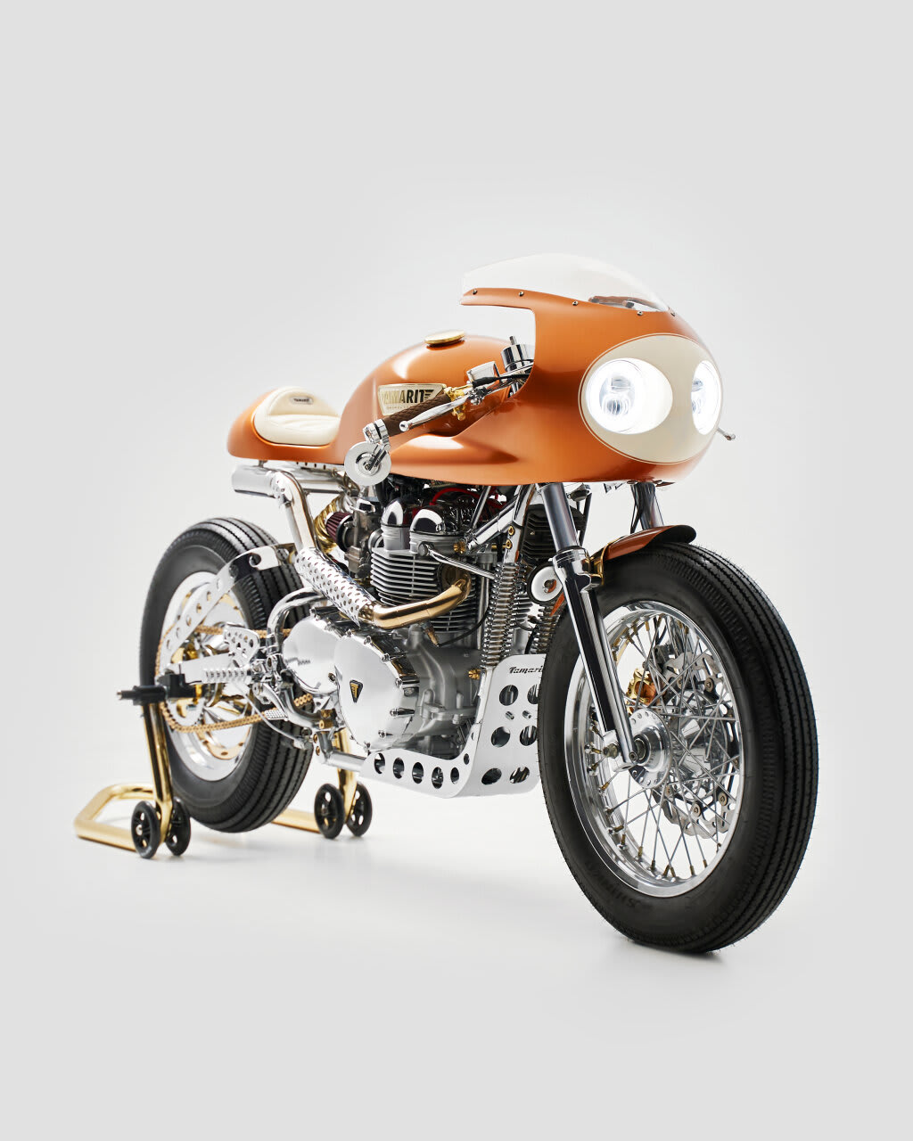 triumph thruxton 900 cafe racer tamarit helios