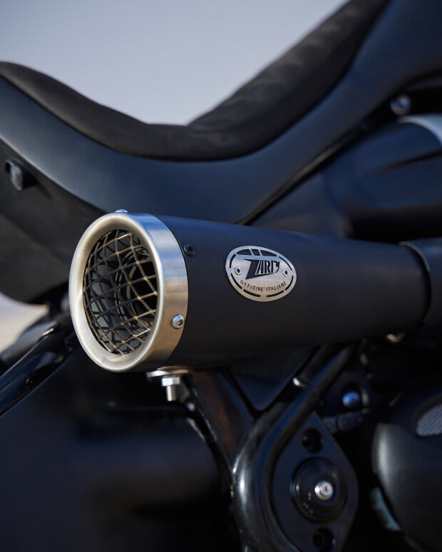 triumph thruxton 100r cafe racer tamarit missile