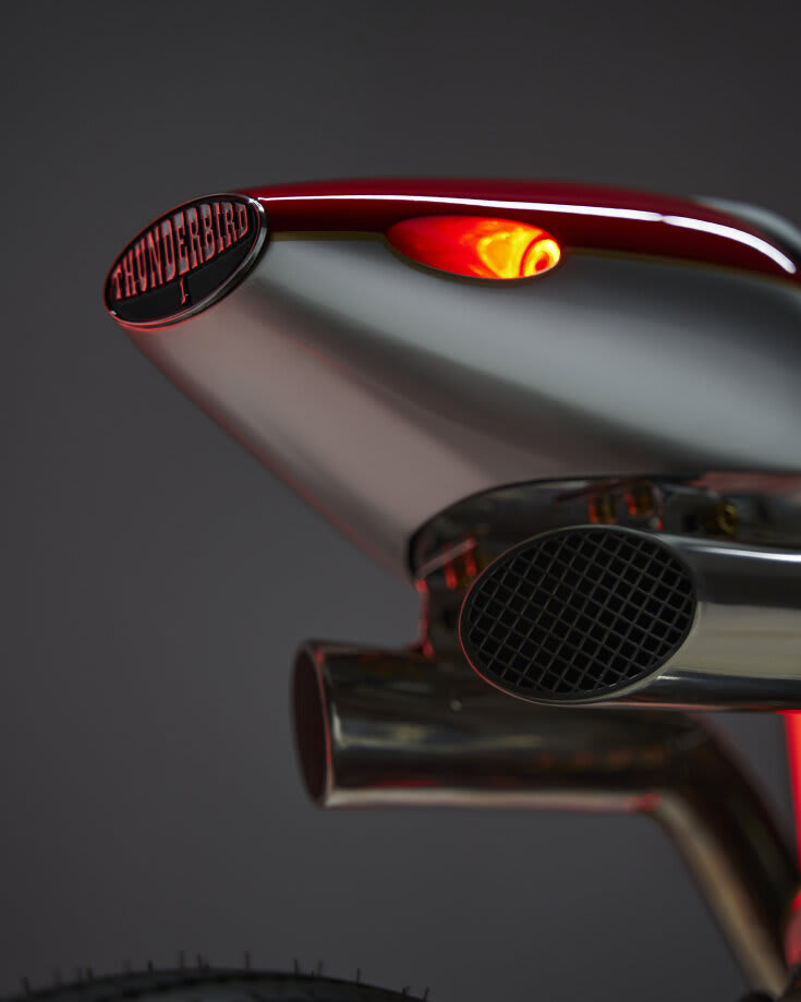 triumph thruxton 900 cafe racer thunderbird 1