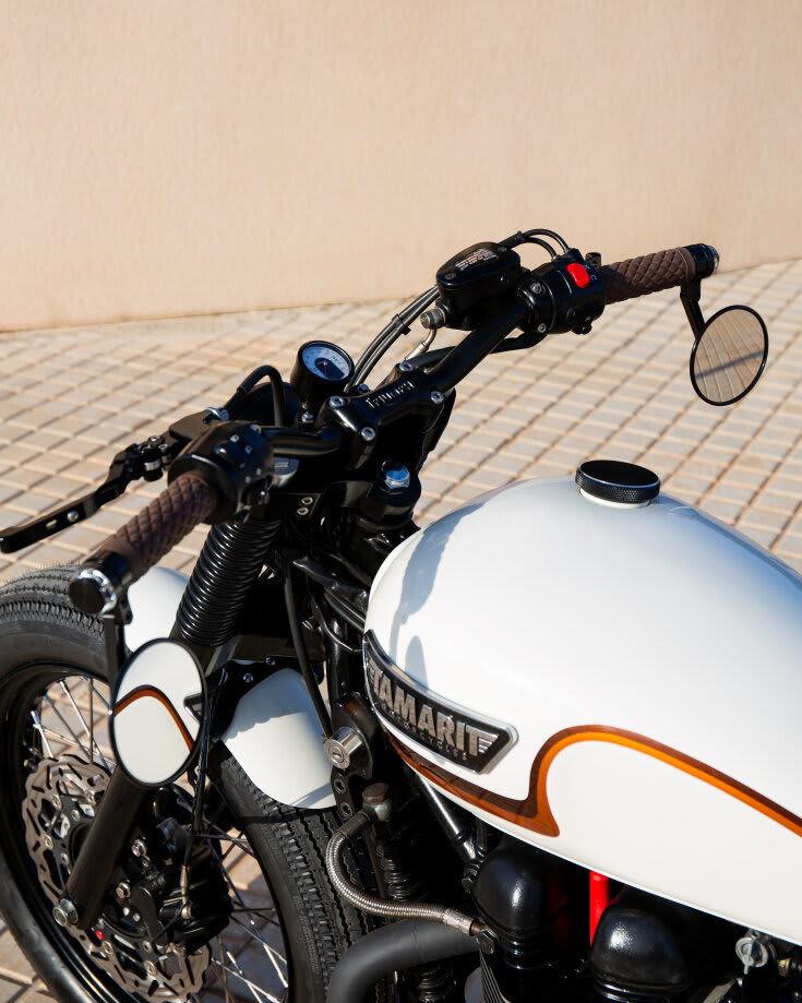 triumph bonneville t120 brat style tamarit moli