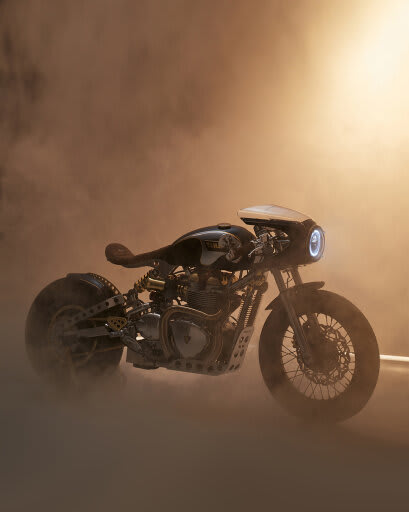 triumph thruxton 100r cafe racer tamarit black dragon