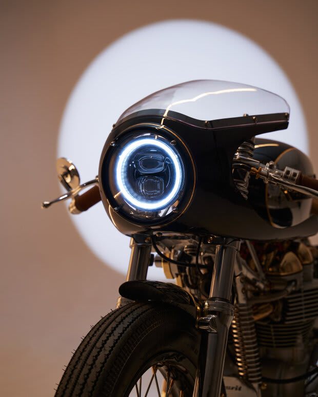 triumph thruxton 900 cafe racer thunderbird 1