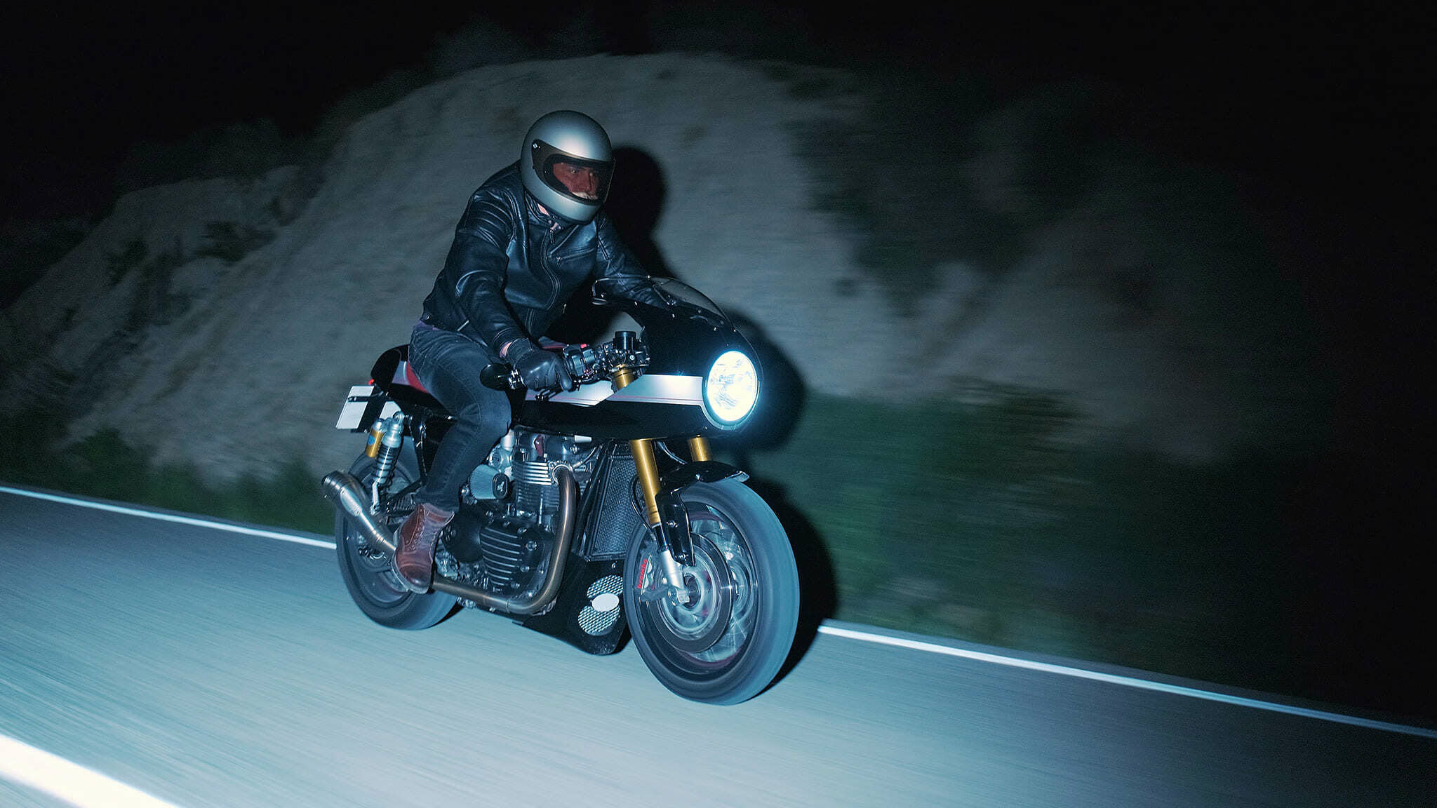 triumph thruxton 1200R cafe racer tamarit malasangre