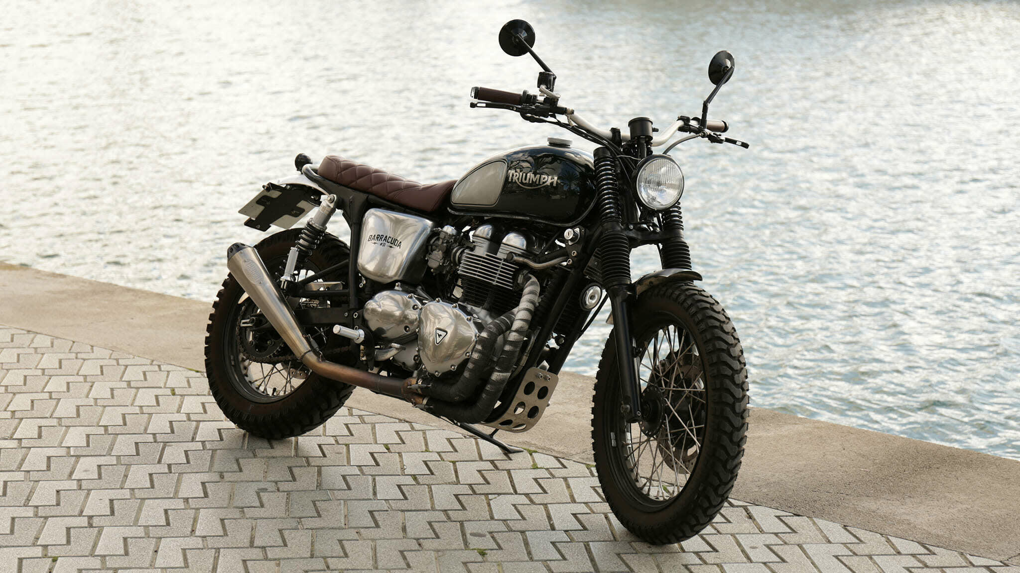 triumph bonneville t100 brat style tamarit barracuda