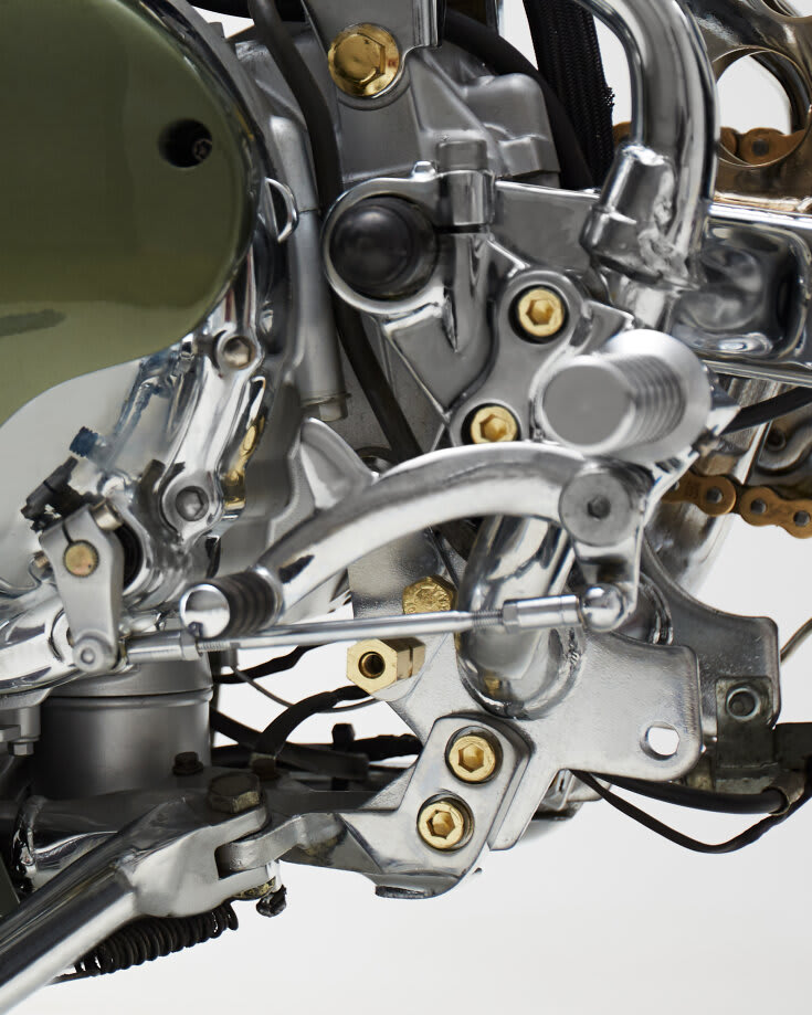 triumph thruxton 900 cafe racer tamarit dr.banner