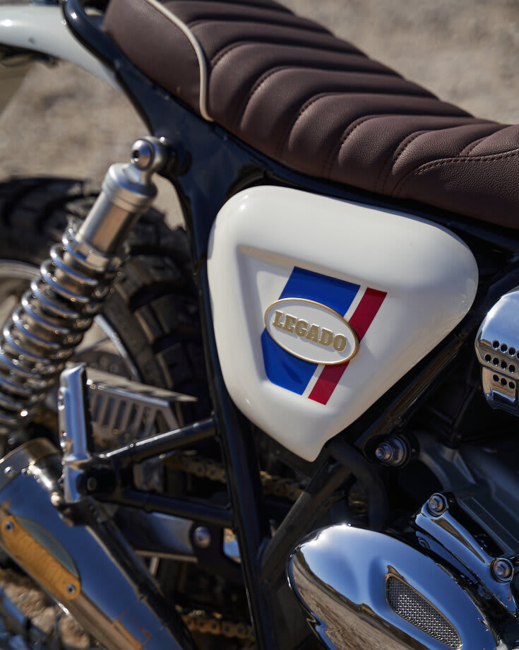 triumph thruxton 1200r cafe racer tamarit missile