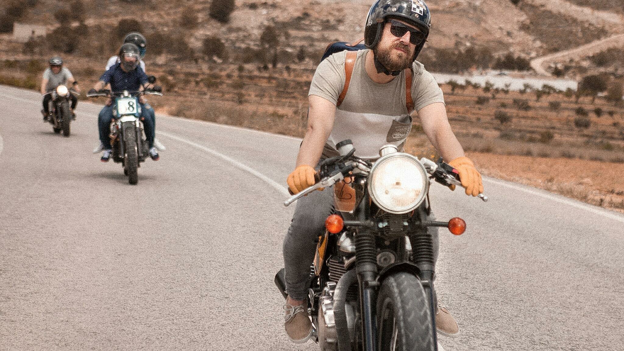 triumph thruxton 900 cafe racer tamarit dalua