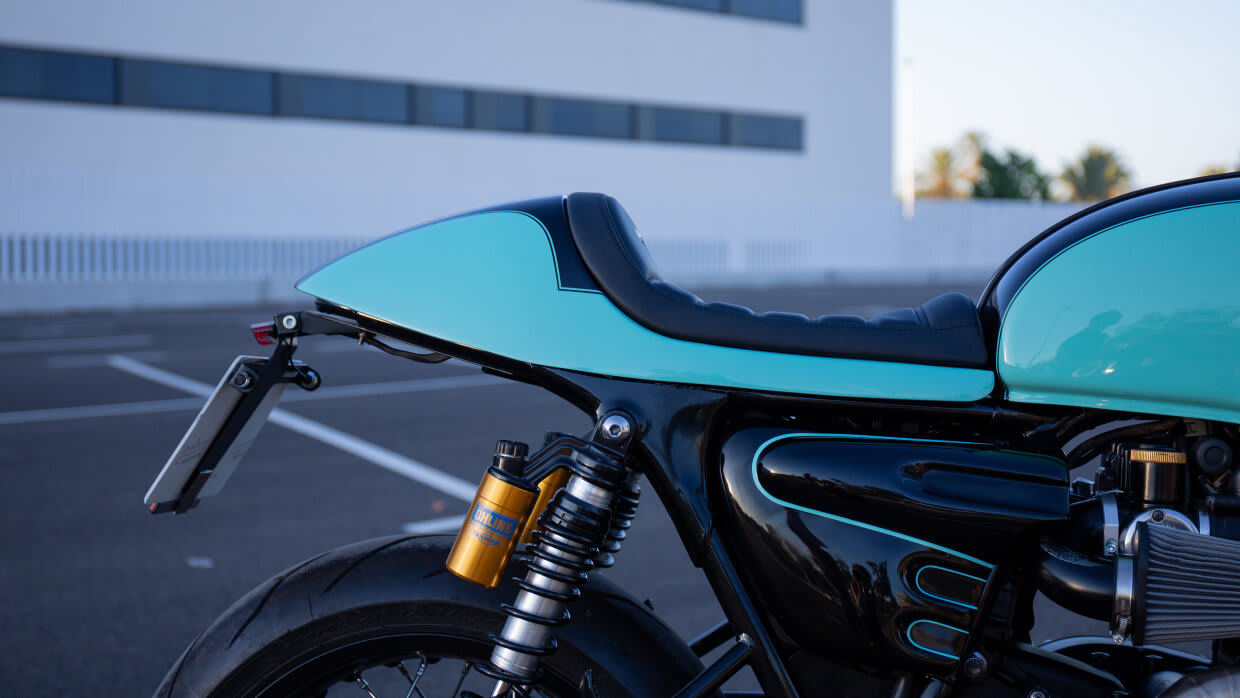 triumph thruxton 1200r cafe racer tamarit turXton