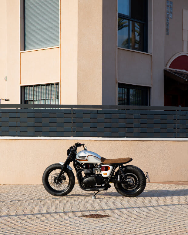 triumph thruxton 1200r cafe racer tamarit turXton