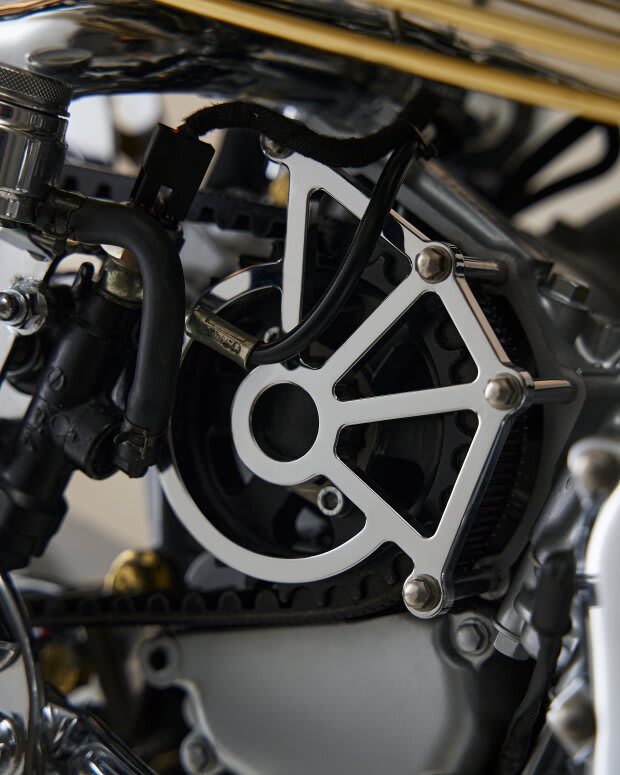 triumph thruxton 1200r cafe racer tamarit missile