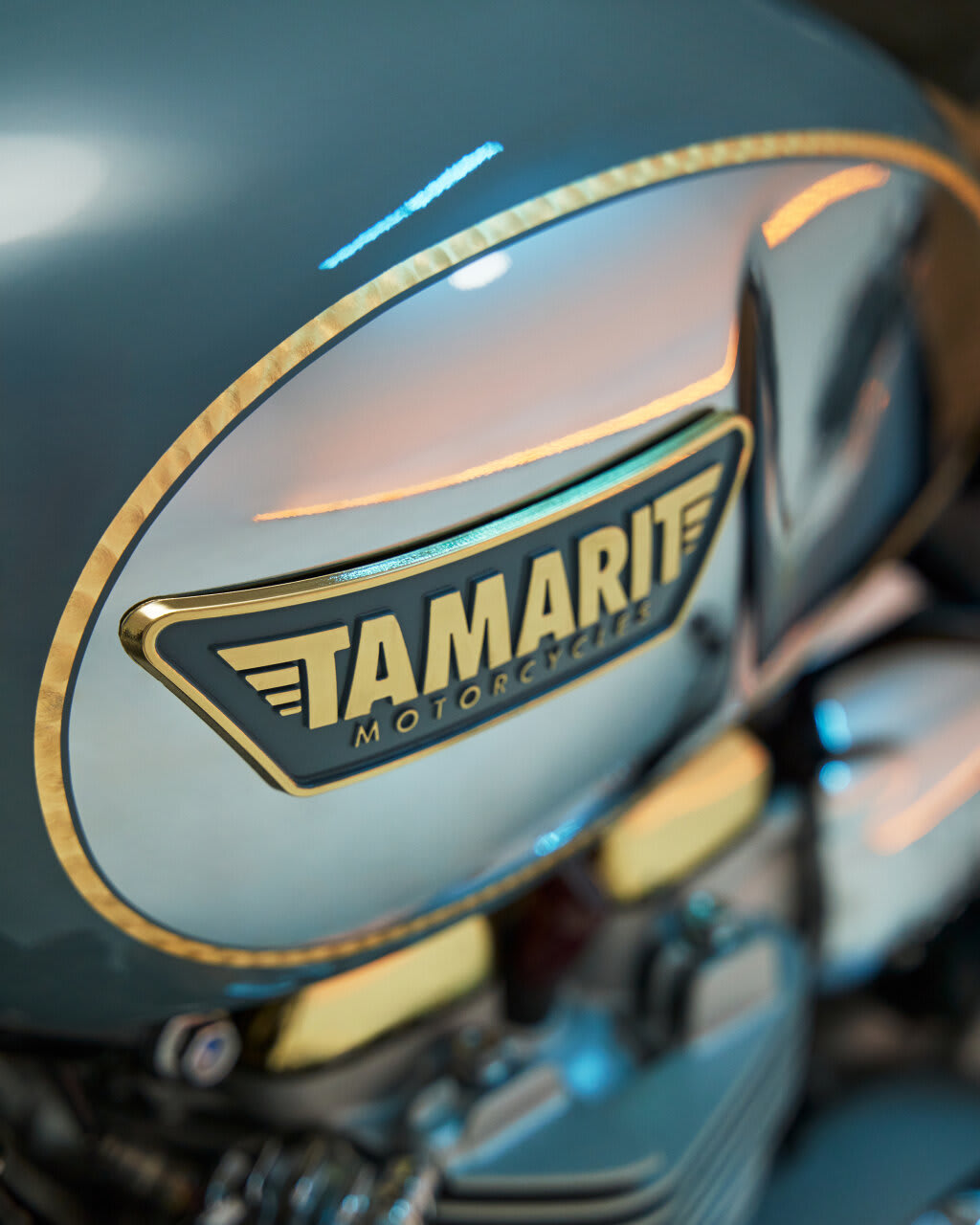 triumph bonneville 900 cafe racer tamarit banana 1904