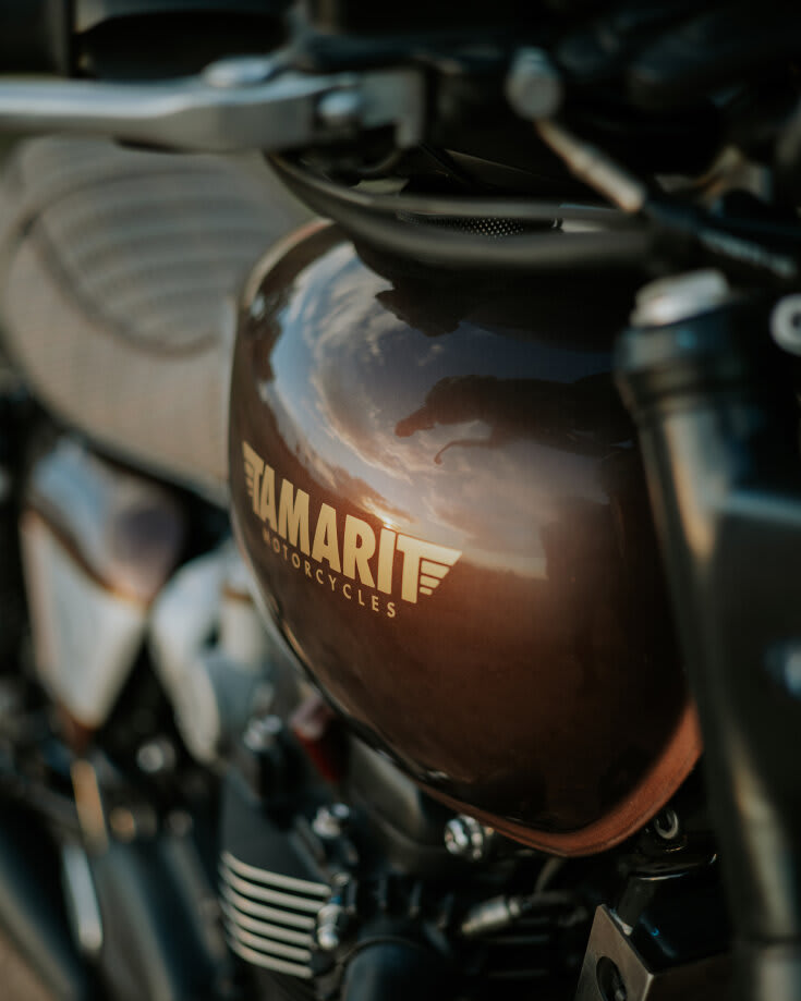 triumph thruxton rs caferacer tamarit byakko