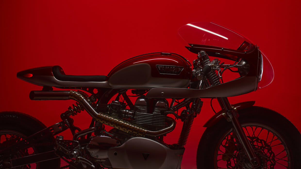 triumph thruxton 900 cafe racer thunderbird 1