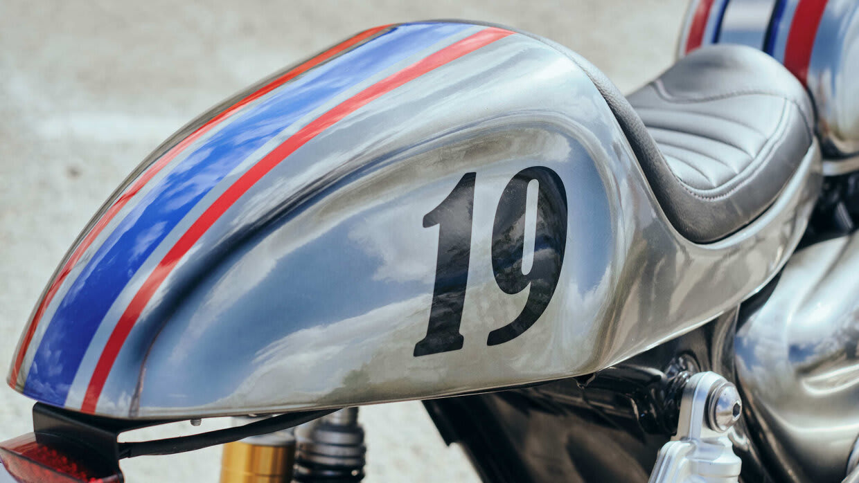 triumph thruxton 1200R cafe racer lauritz