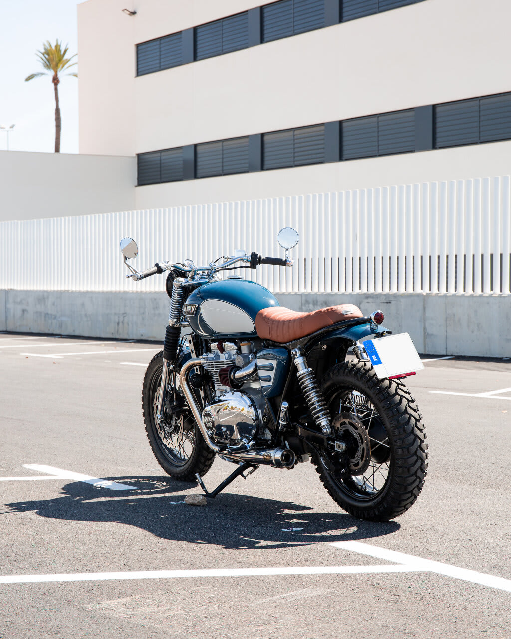 triumph bonneville t120 brat style tamarit coffee snob