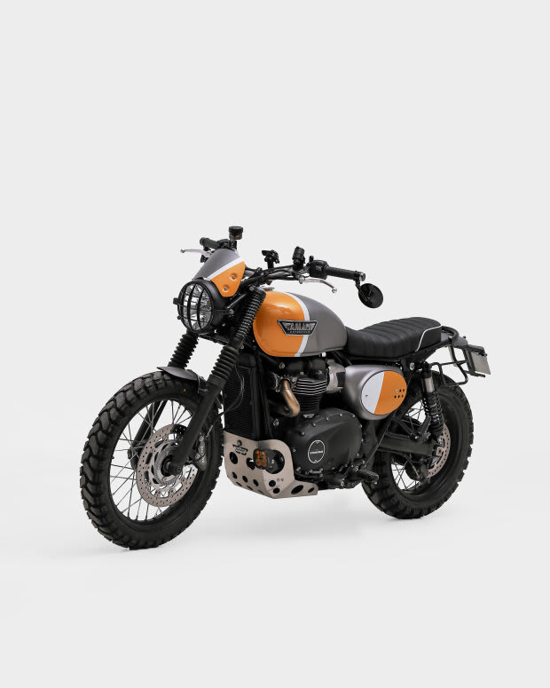 triumph thruxton 1200r cafe racer tamarit missile