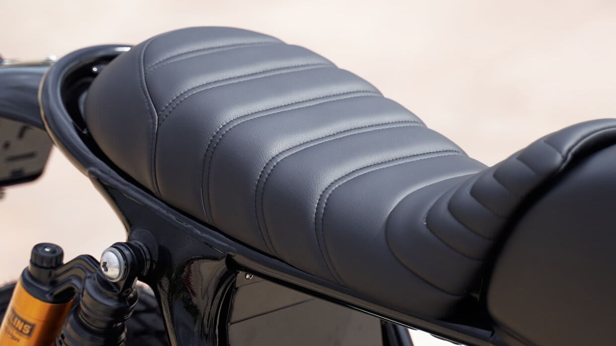 triumph thruxton 1200 rs bratstyle tamarit ikigai