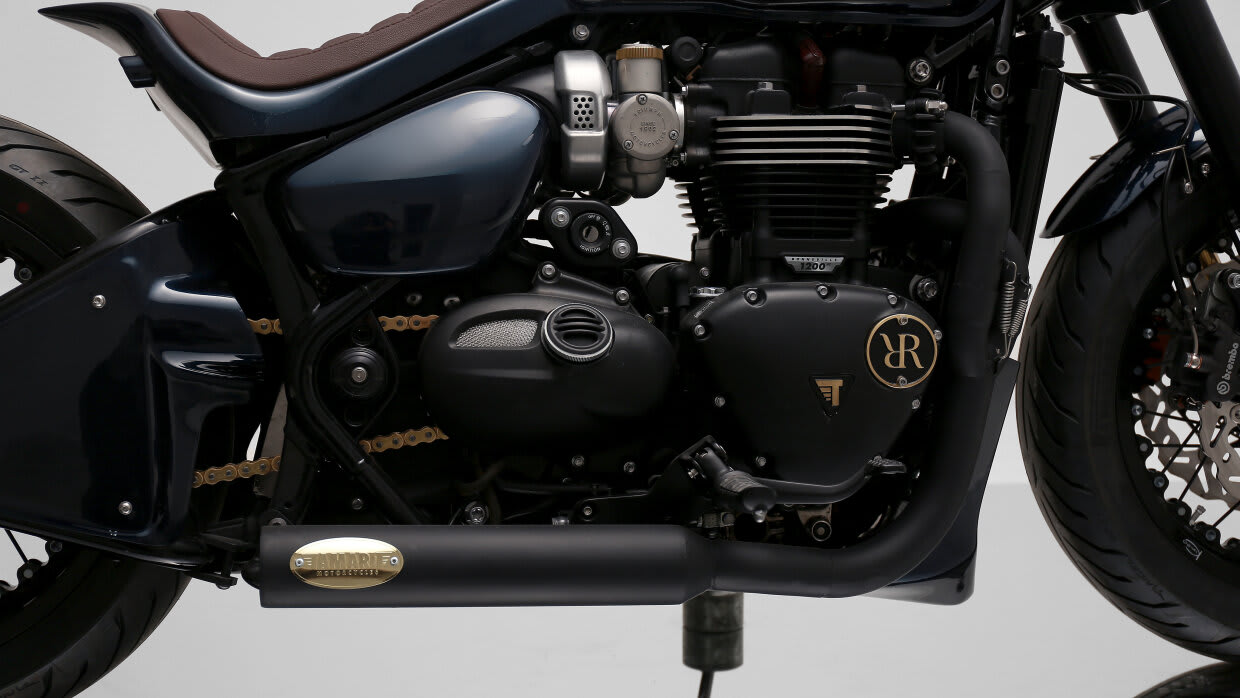 triumph thruxton 1200r cafe racer tamarit missile