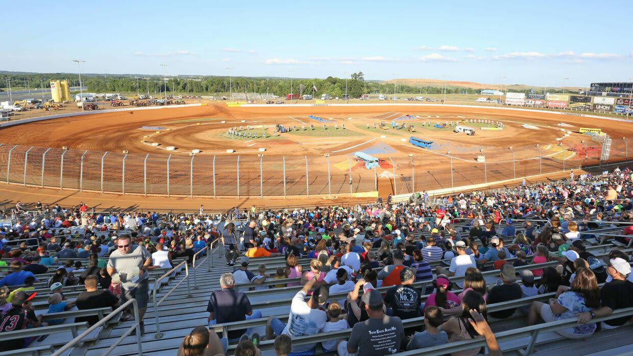 Dirt track