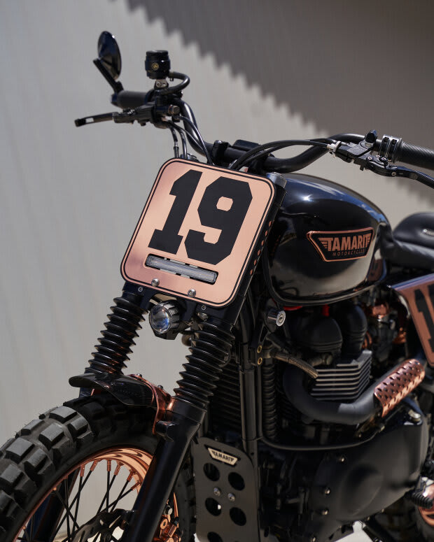 triumph thruxton 1200r cafe racer tamarit missile
