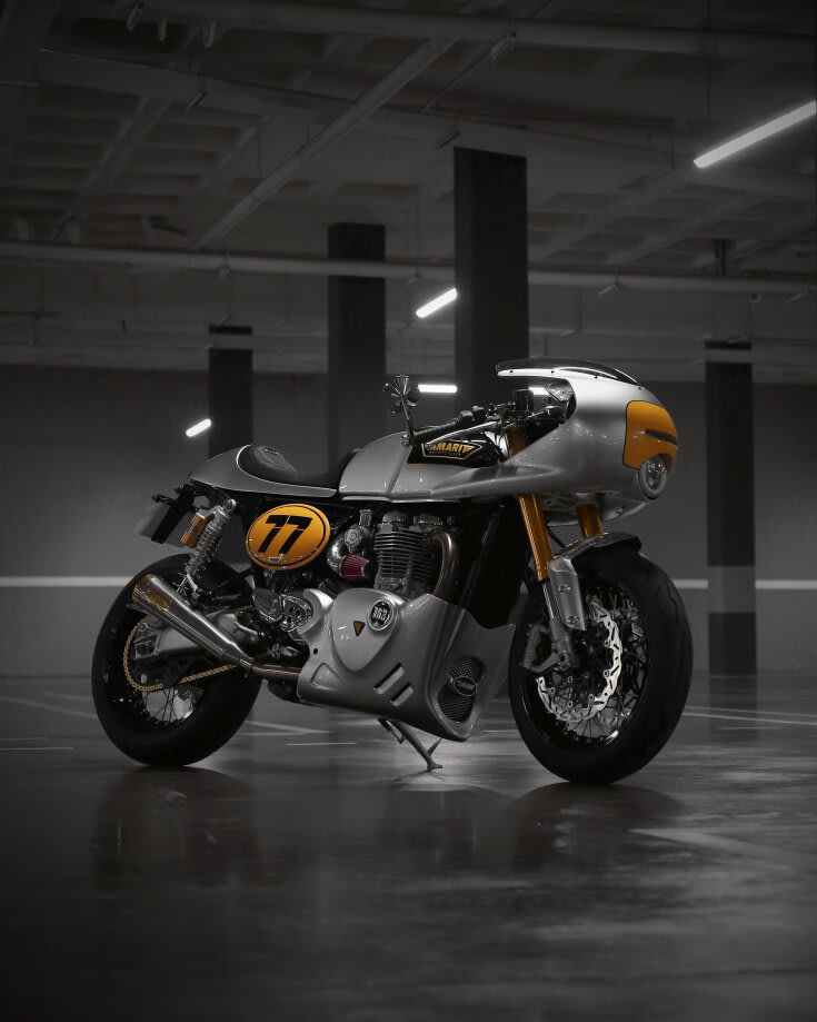 triumph thruxton rs caferacer tamarit byakko