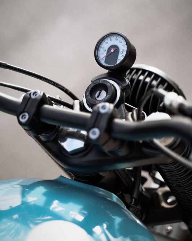 triumph bonneville t120 brat style tamarit moli