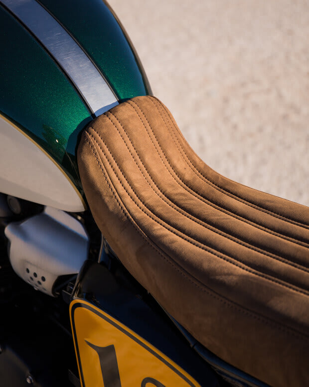triumph thruxton 1200r cafe racer tamarit missile