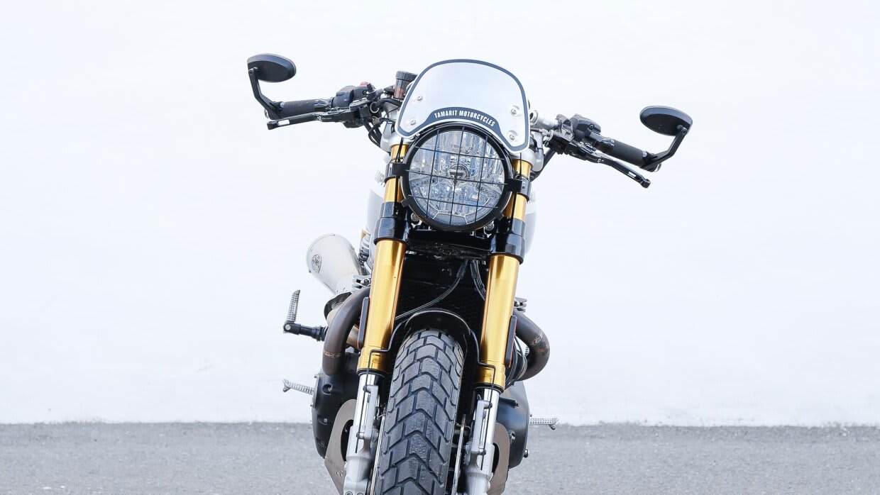 triumph thruxton 1200R cafe racer tamarit saturno