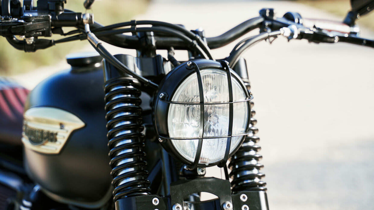 triumph bonneville t100 brat style tamarit laia