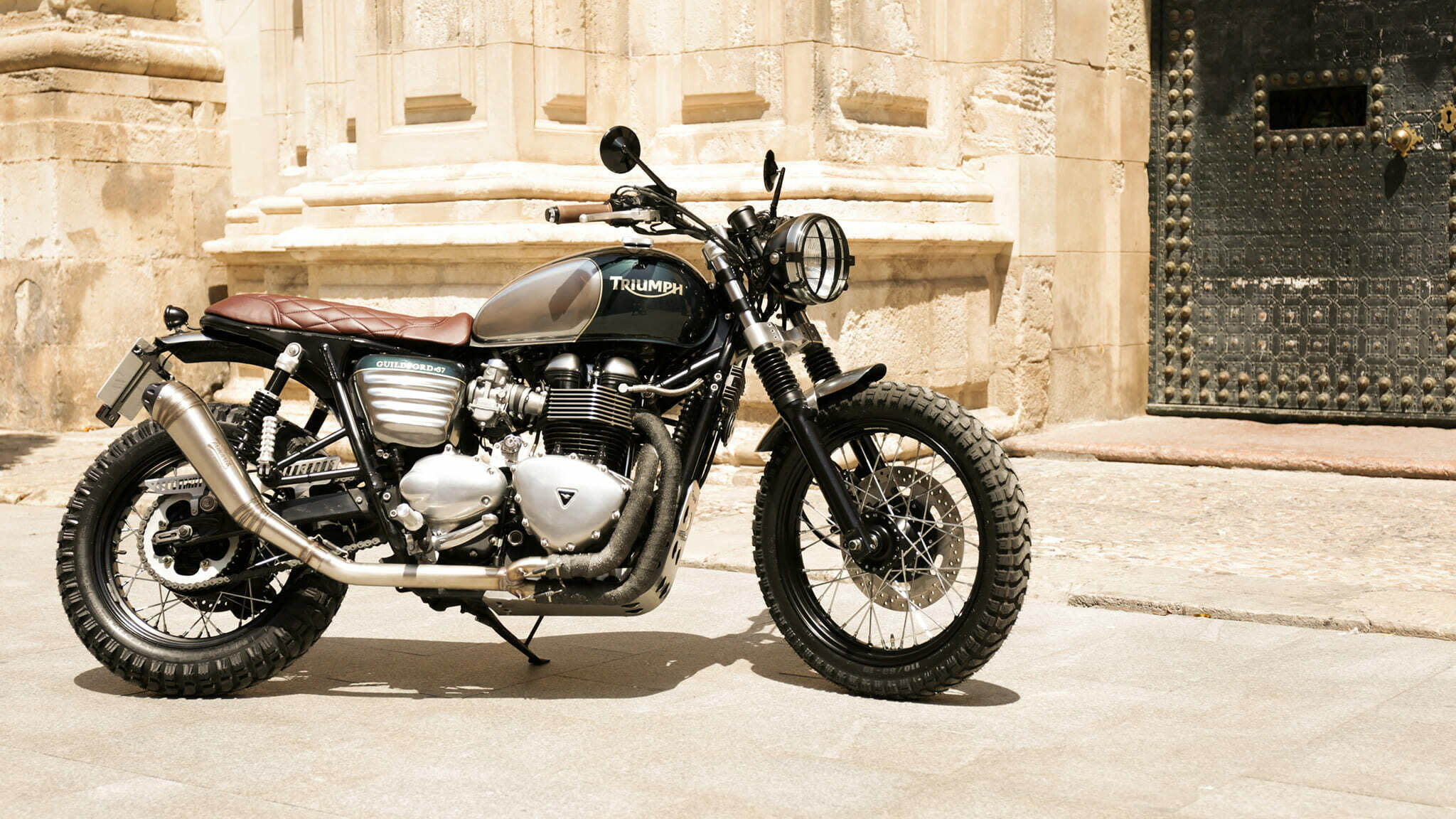 triumph bonneville t100 brat style tamarit guildford