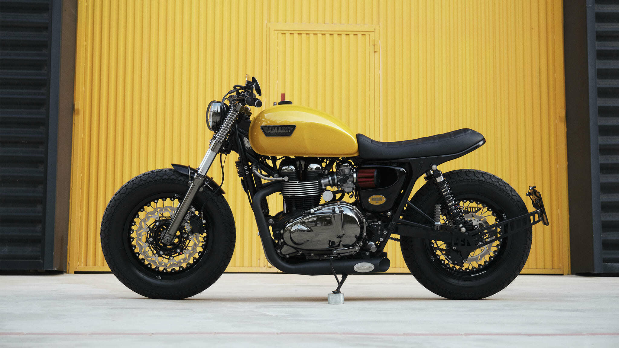 triumph bonneville 900 brat style tamarit osiris