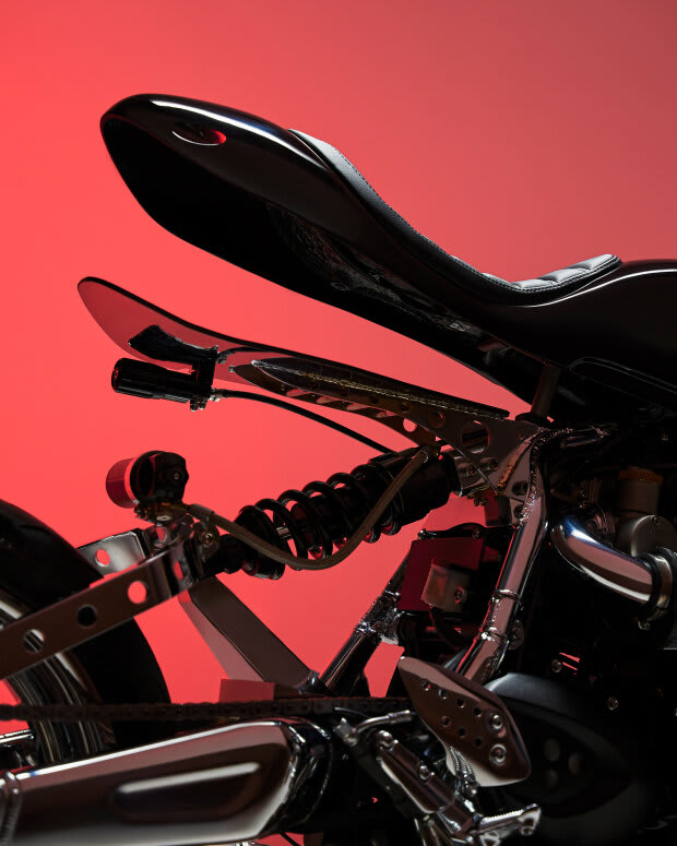 triumph thruxton 100r cafe racer tamarit missile