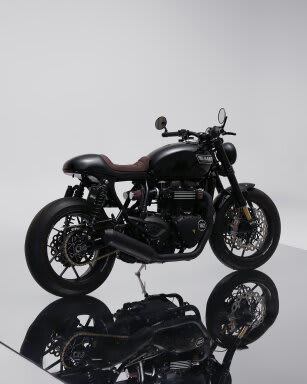 triumph speed twin caferacer tamarit alpha delta
