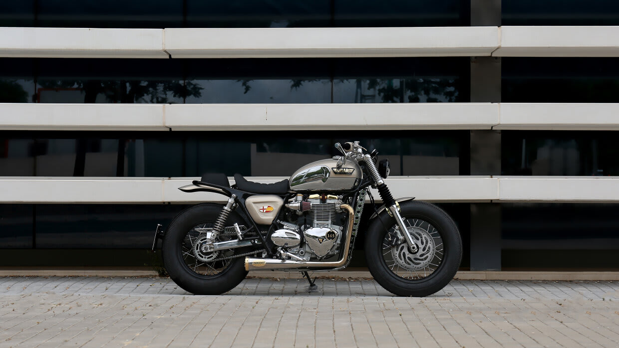 triumph thruxton 1200r cafe racer tamarit missile