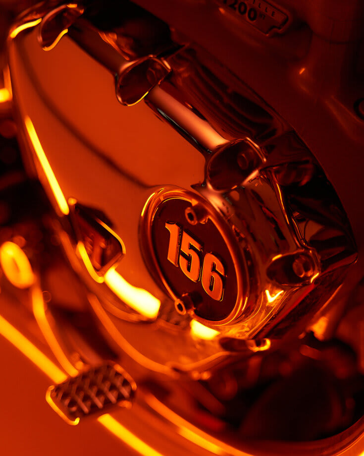 triumph thruxton 900 cafe racer thunderbird 1