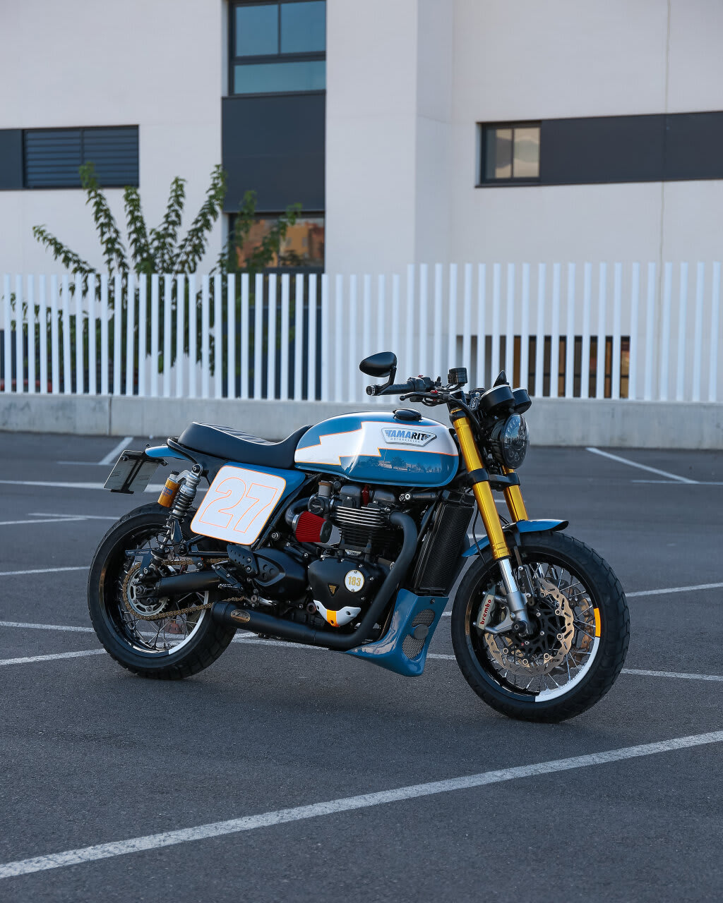 triumph bonneville t100 tracker tamarit phantom