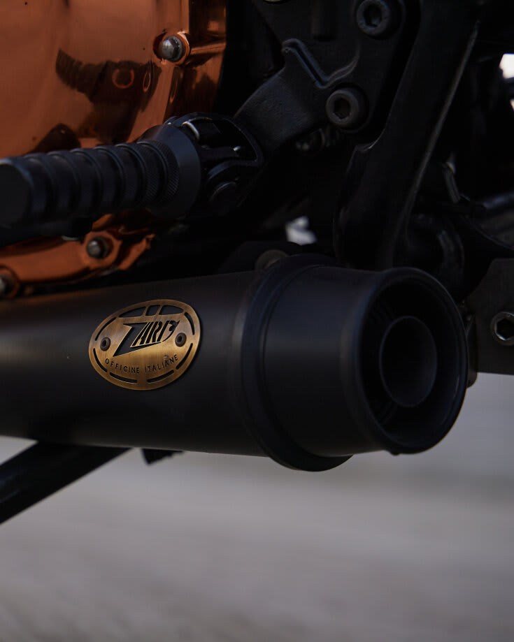 triumph thruxton 1200r cafe racer tamarit missile