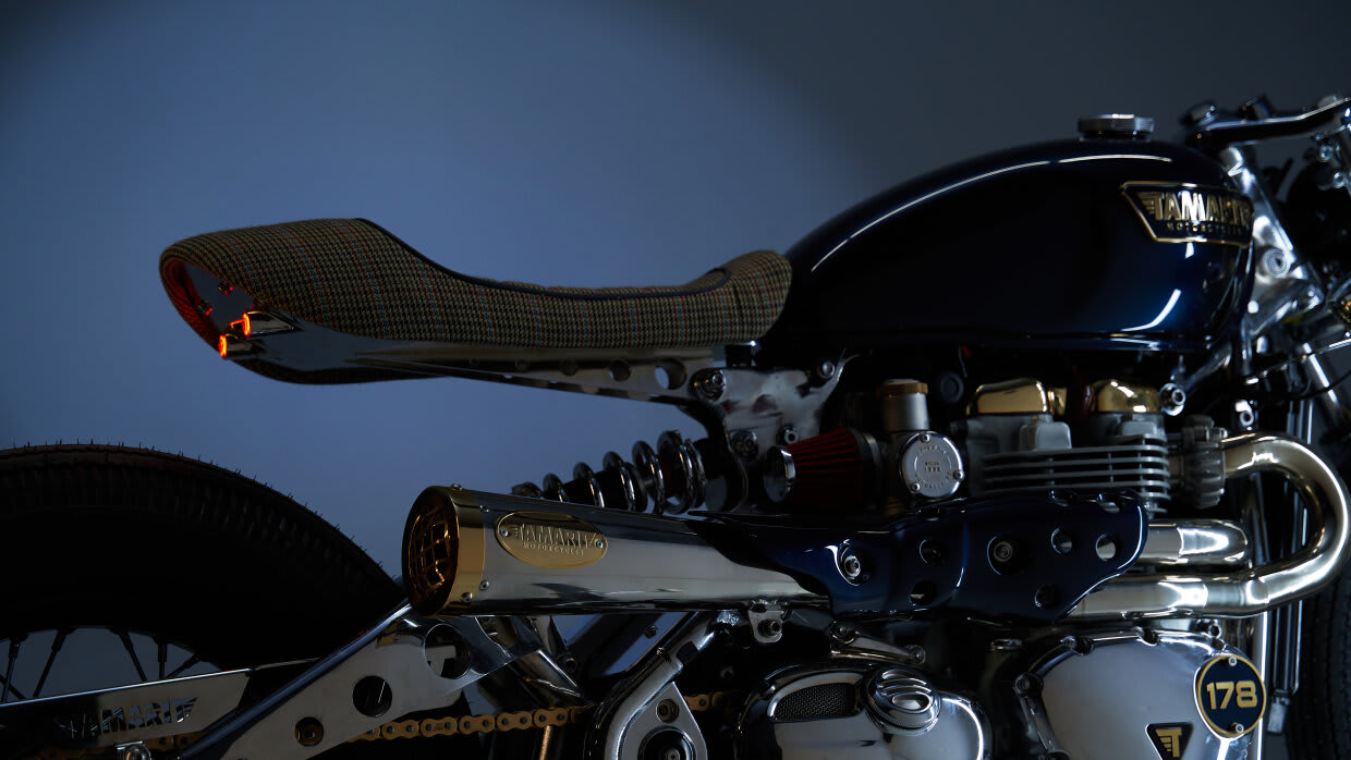 triumph thruxton 1200r cafe racer tamarit missile