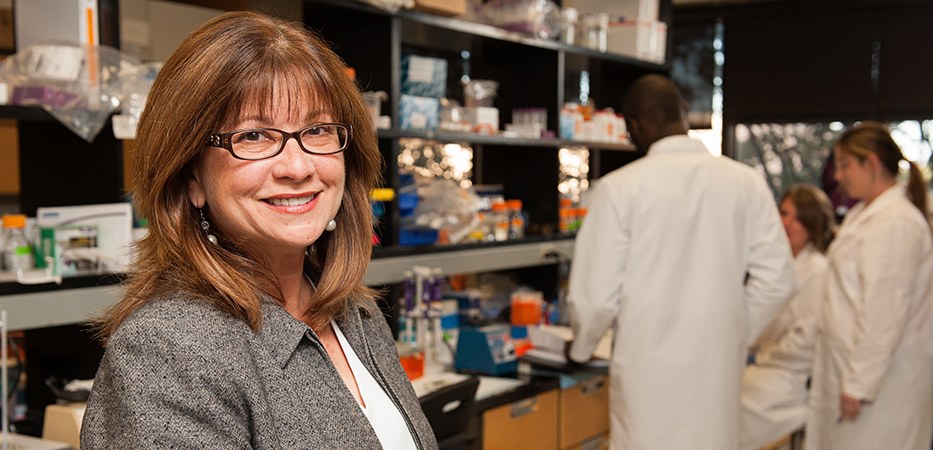 Dr. Robin Fuchs-Young